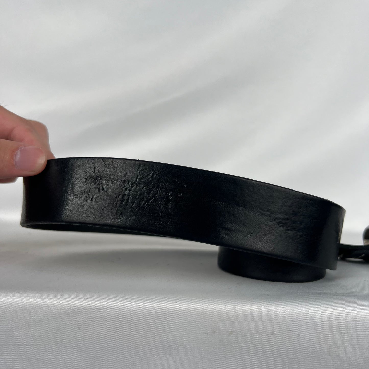 2001 Gap Black Leather Belt- 28"-32"