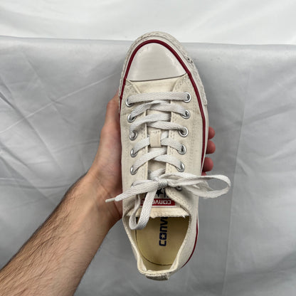 White Converse- M's 5, W's 6.5