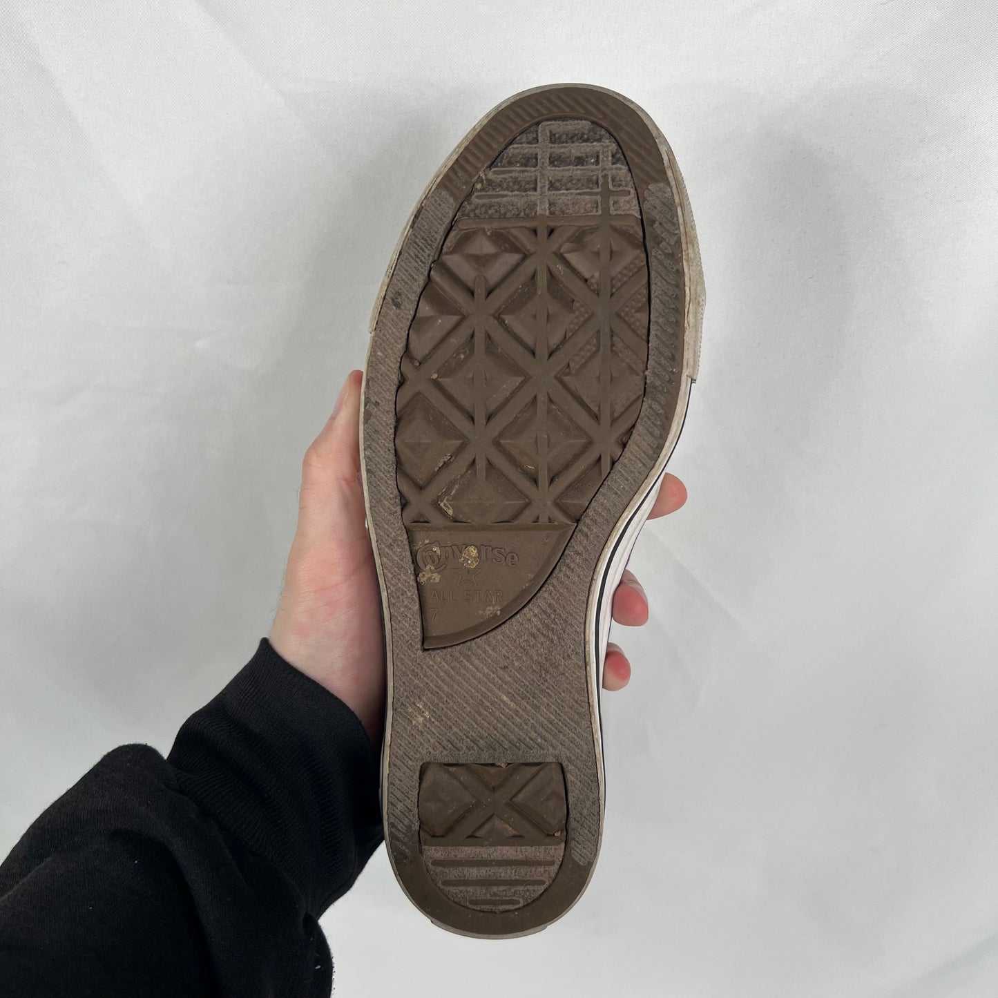 Fuchsia Pink Converse- M's 7, W's 8.5