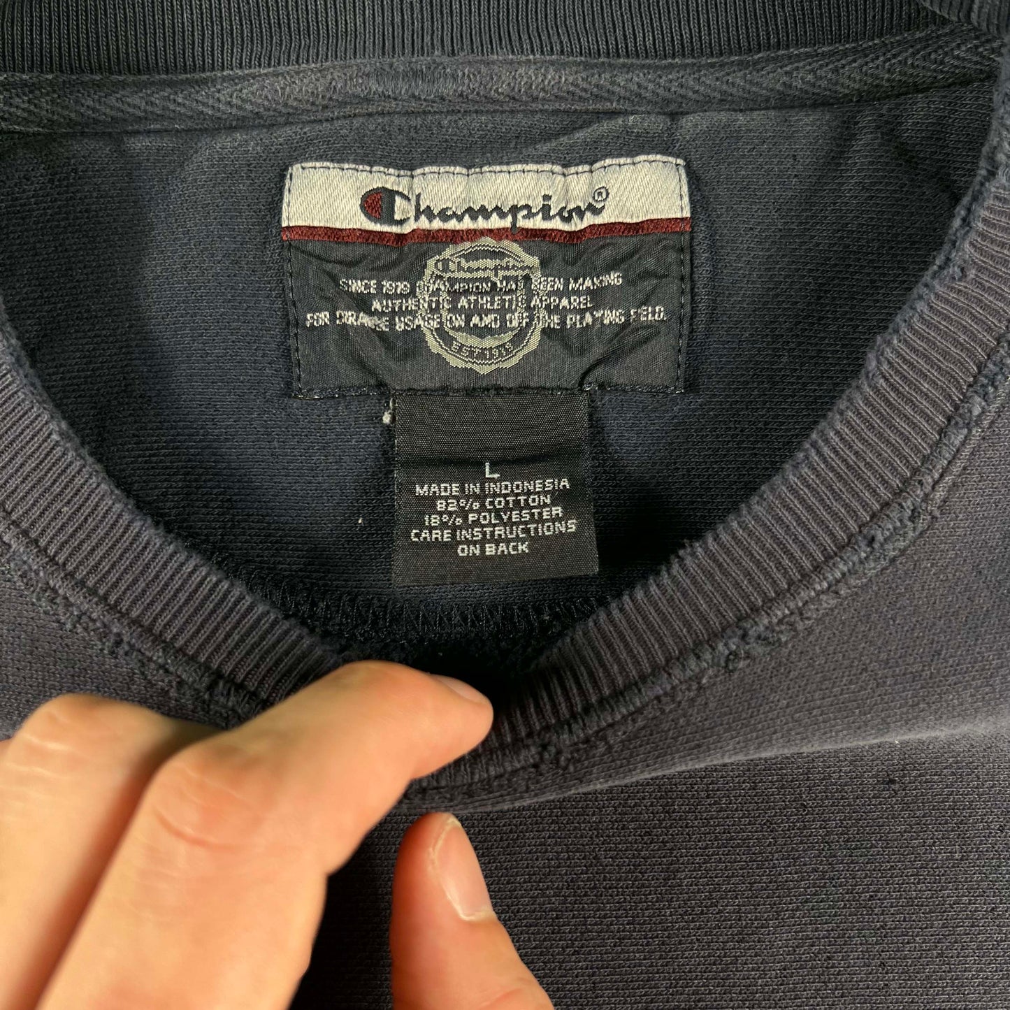 00s Western New England College Champion Reverse Weave- L