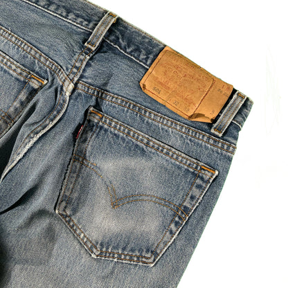 90s Distressed Levi's 501s- 31x31