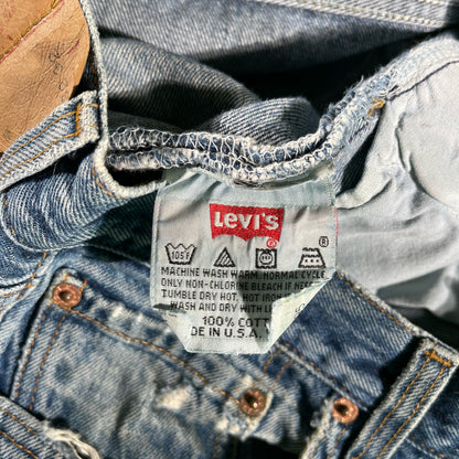 90s Distressed Levi's 501s- 31x31