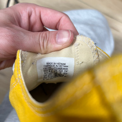 Golden Yellow Converse- M's 4.5, W's 6