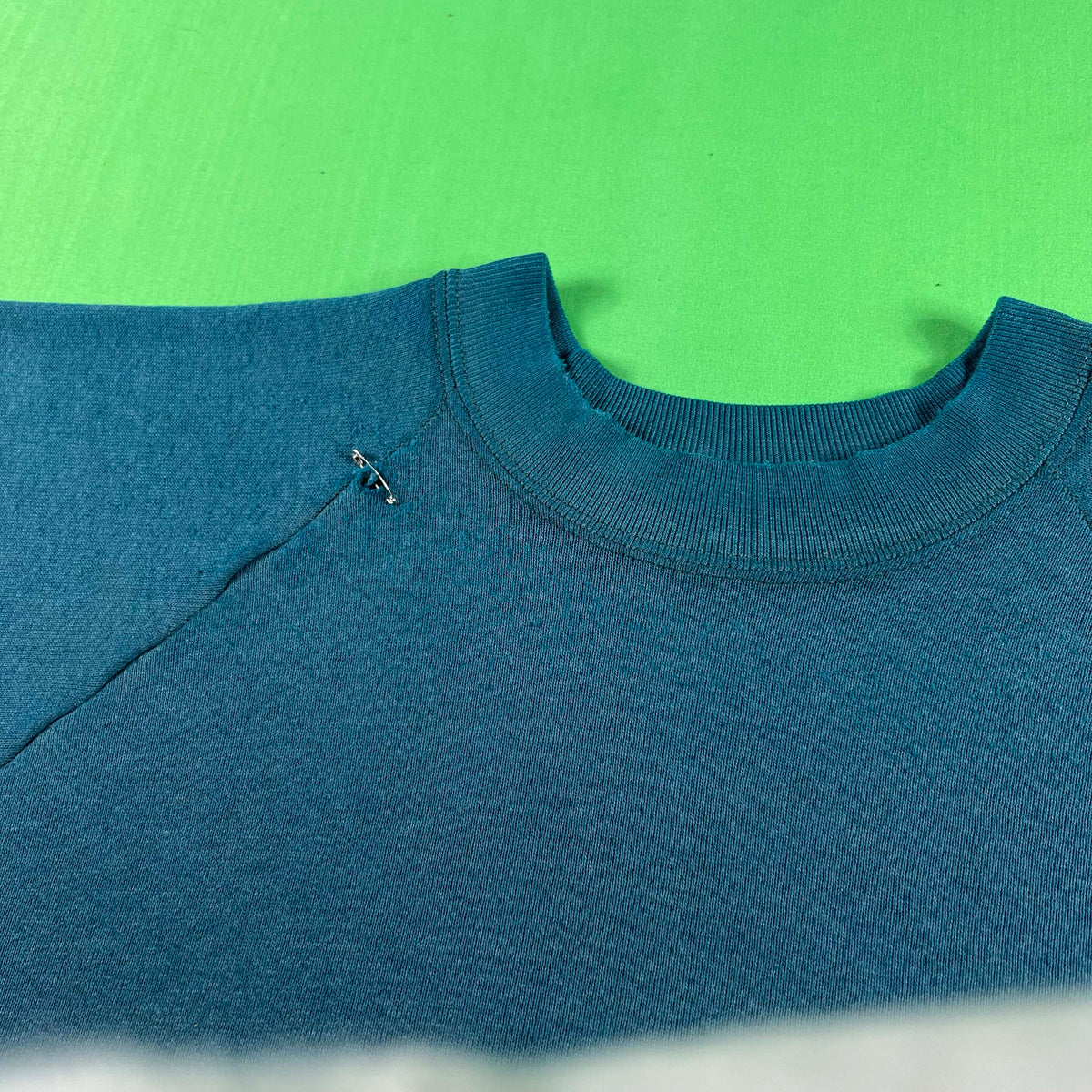 Vintage Blank Green Sweatshirts- SELECT SWEAT