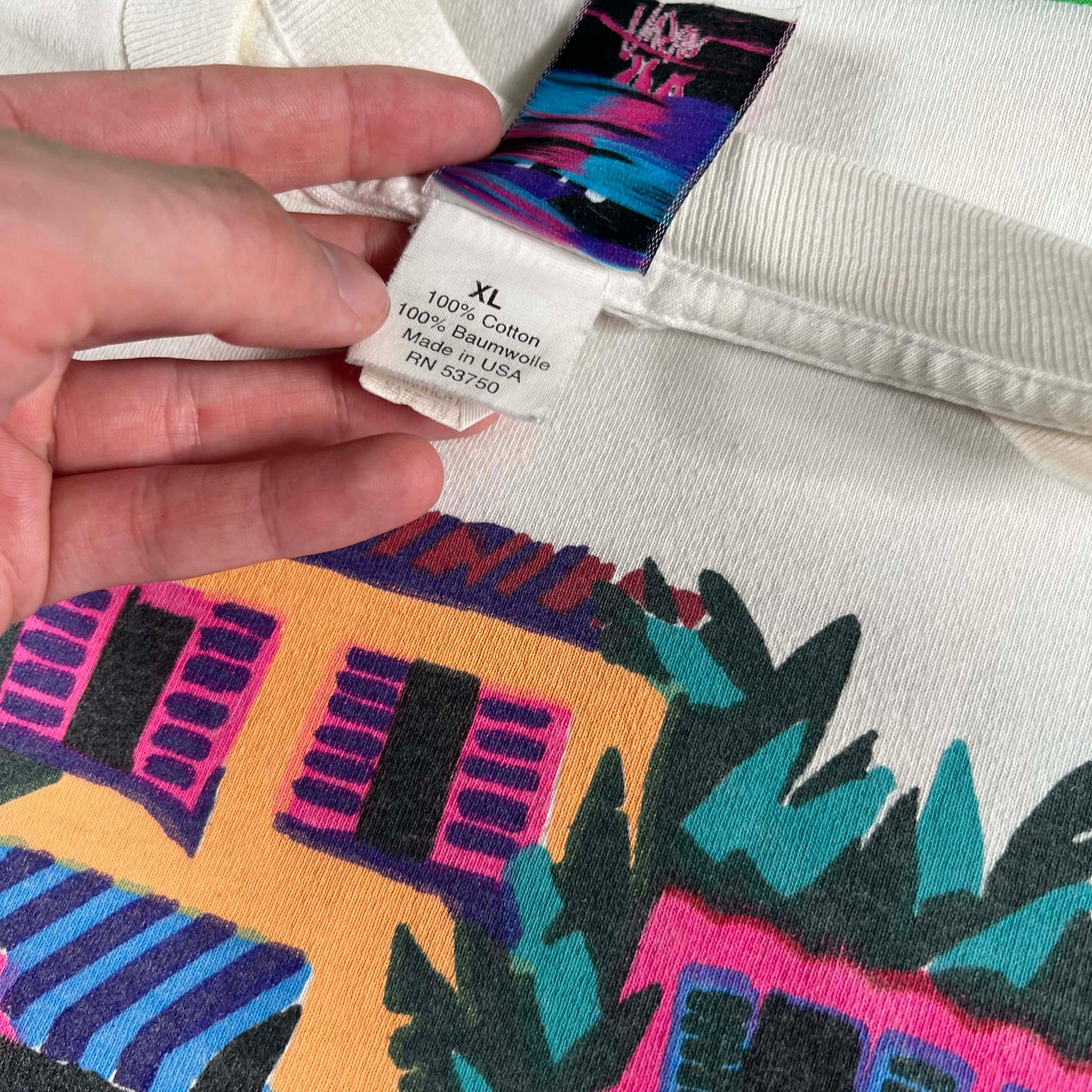 90s Paradise Island Bahamas Tee- XL