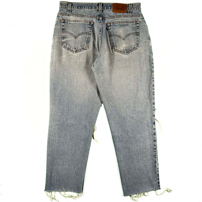 90s Distressed Raw Hem Levi's Light Wash Denim- 33x28