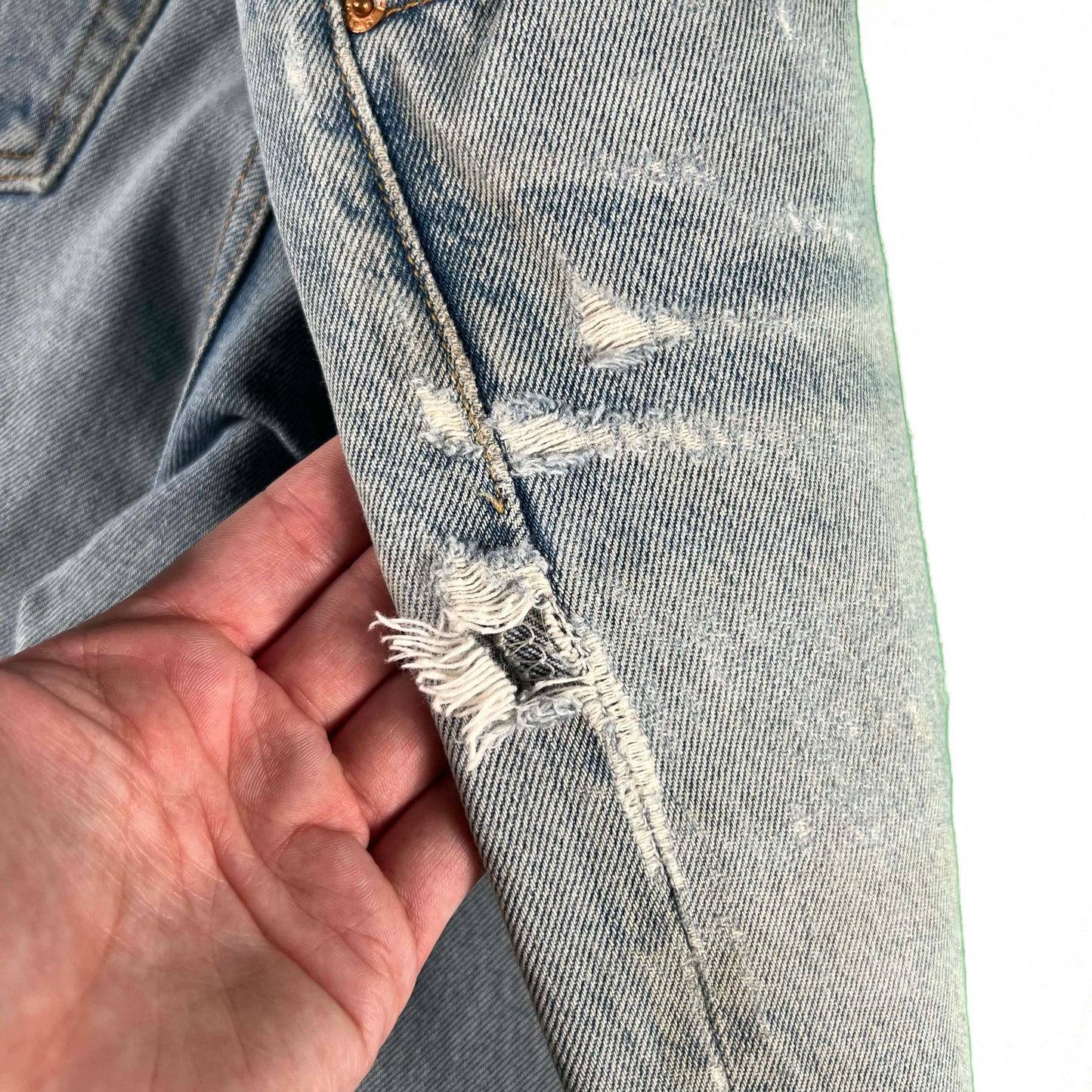 00s Nicely Worn Levi's 501 Denim- 34x32