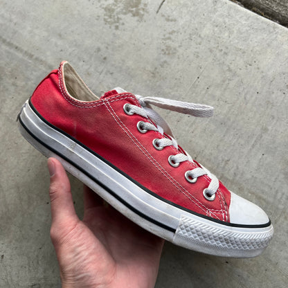 Sun Faded Red Converse- M's 6, W's 7.5