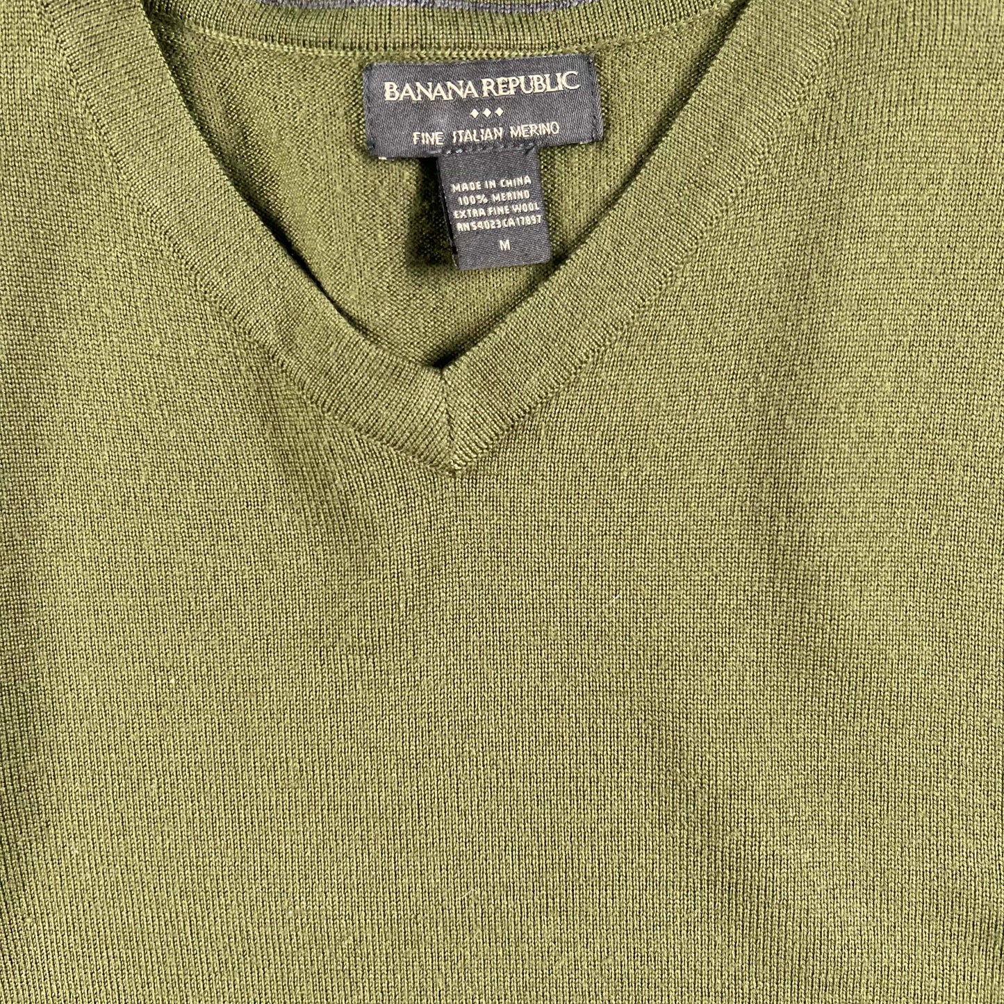 2005 Banana Republic Merino Wool Sweater- M
