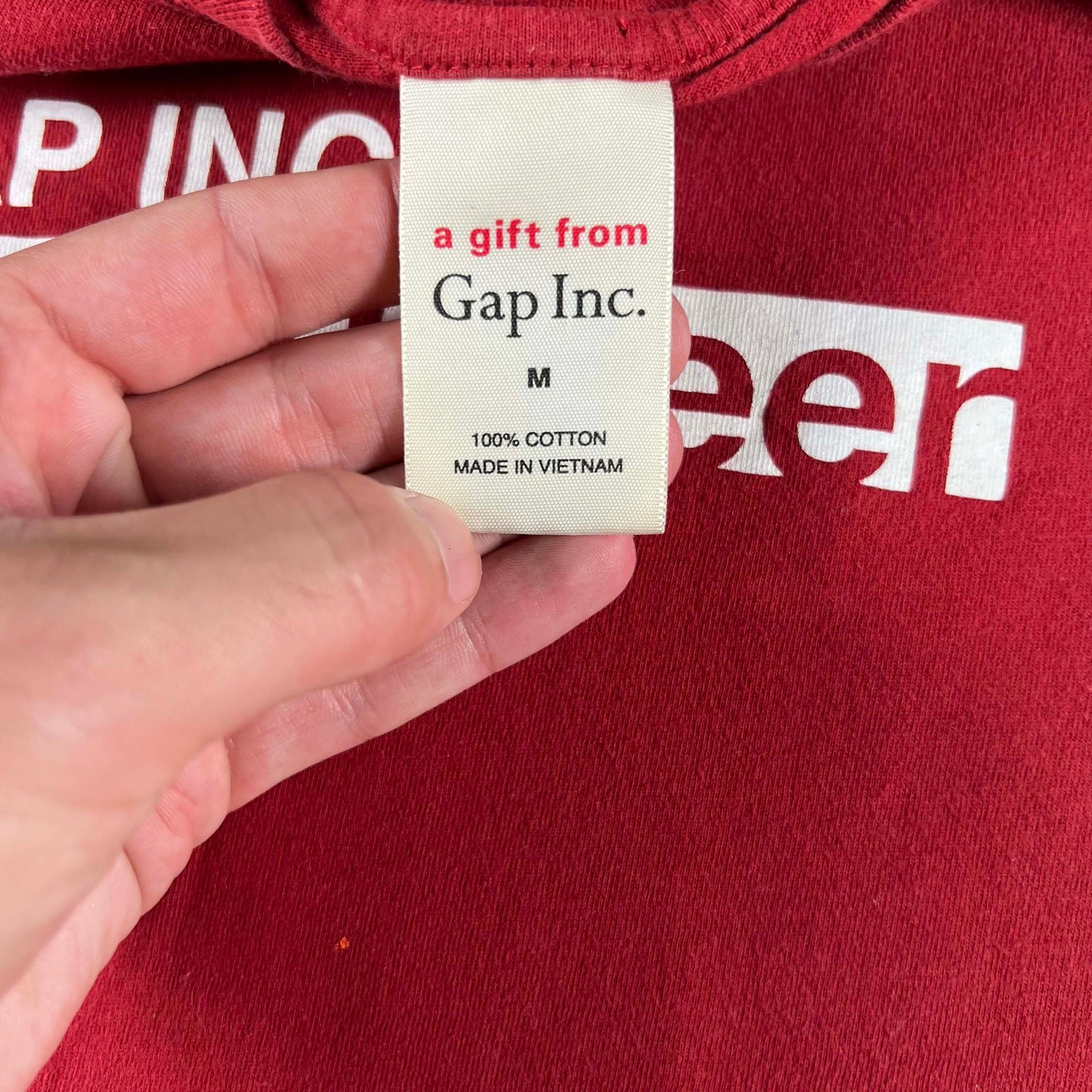 2006 Gap Inc. Volunteer Tee- M