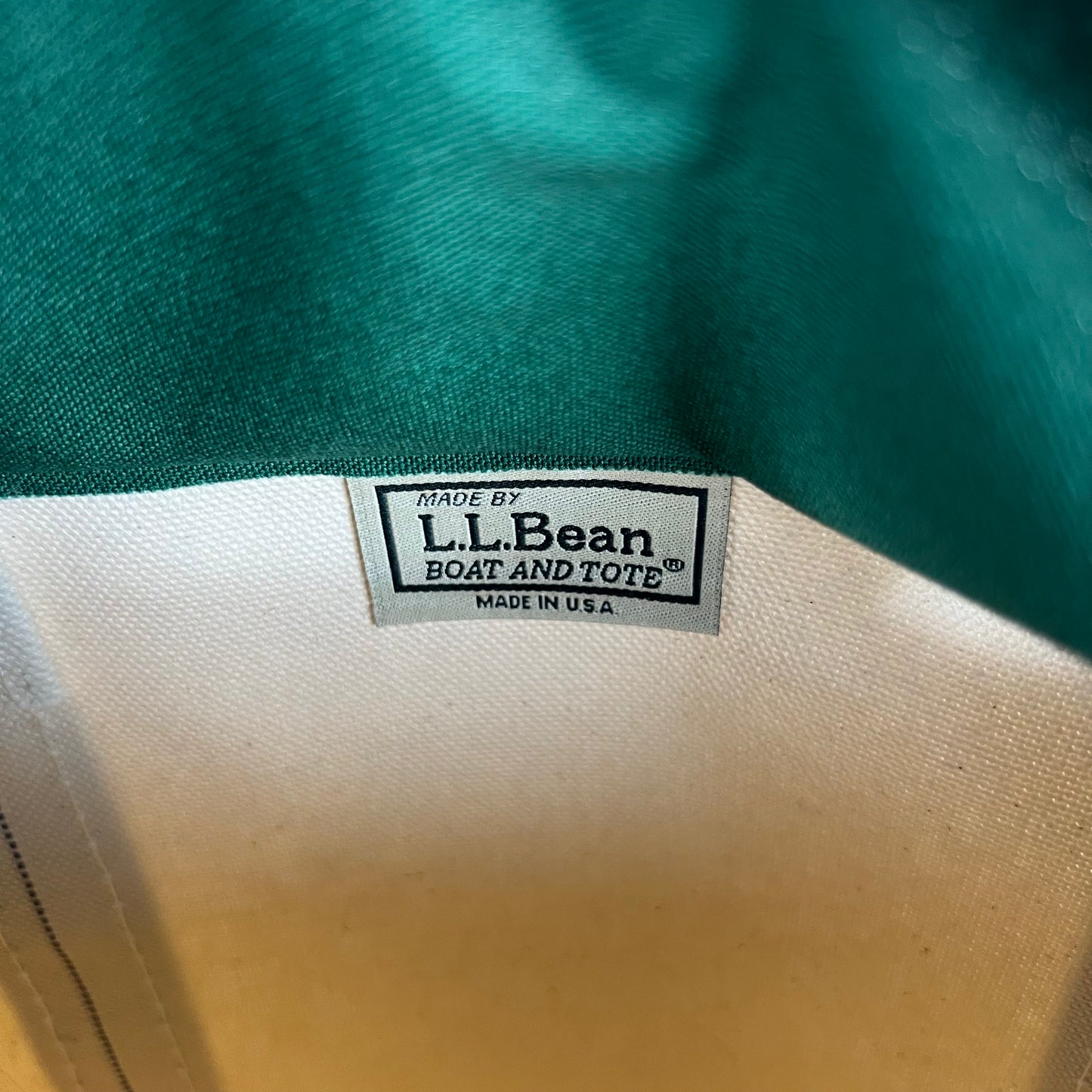 L.L. Bean Canvas z/u Boat and Tote Bag- Medium