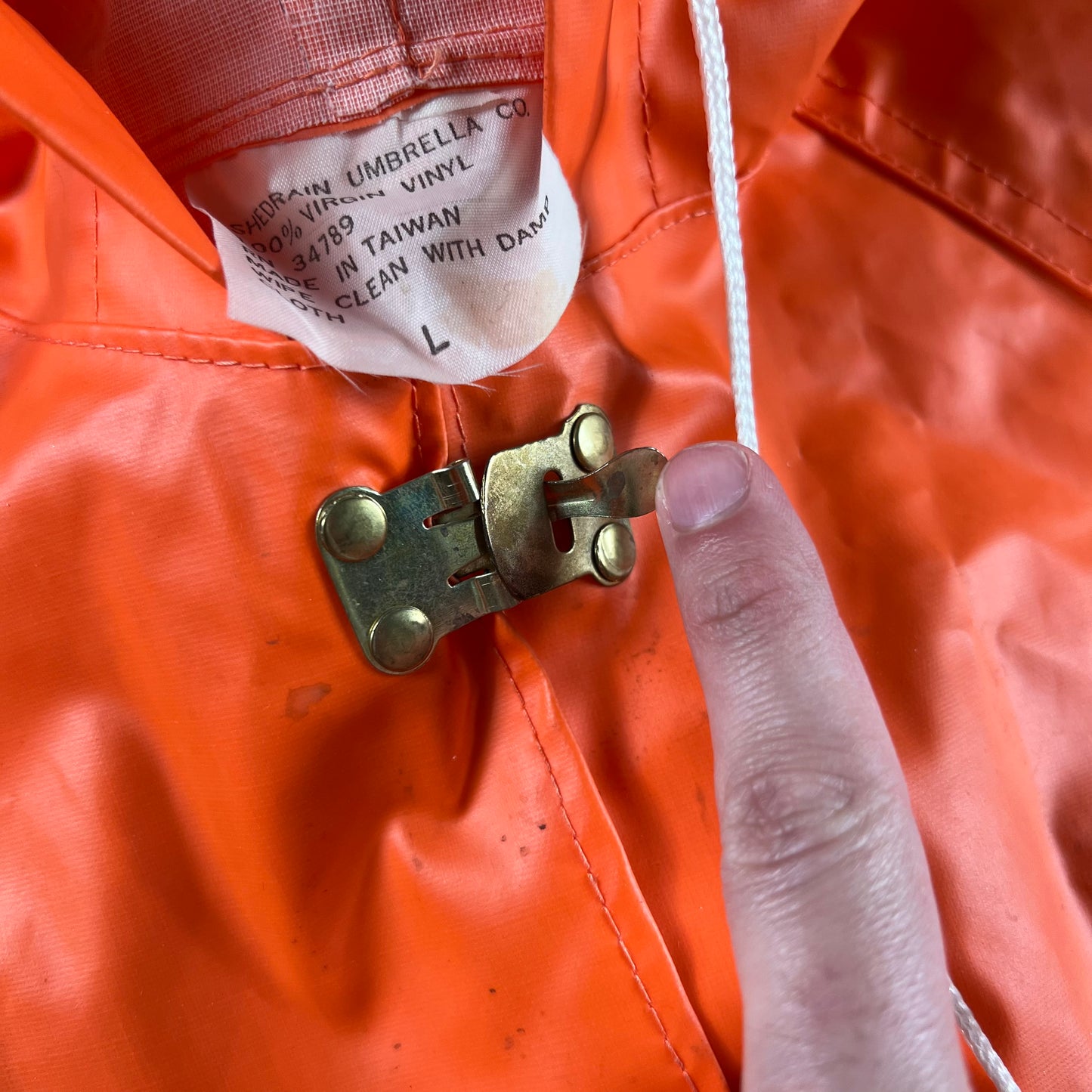 90s Folding Metal Clasp Fishing Coat- L