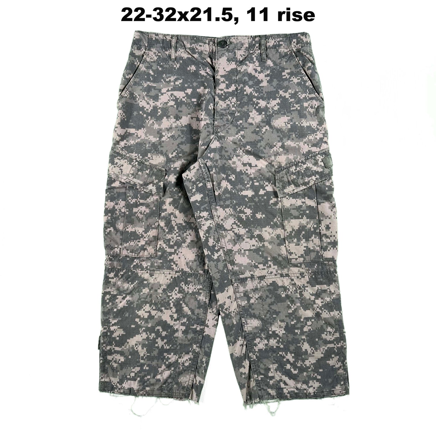 Vintage Chopped Baggy Army Camo Cargo Shorts- SELECT PAIR