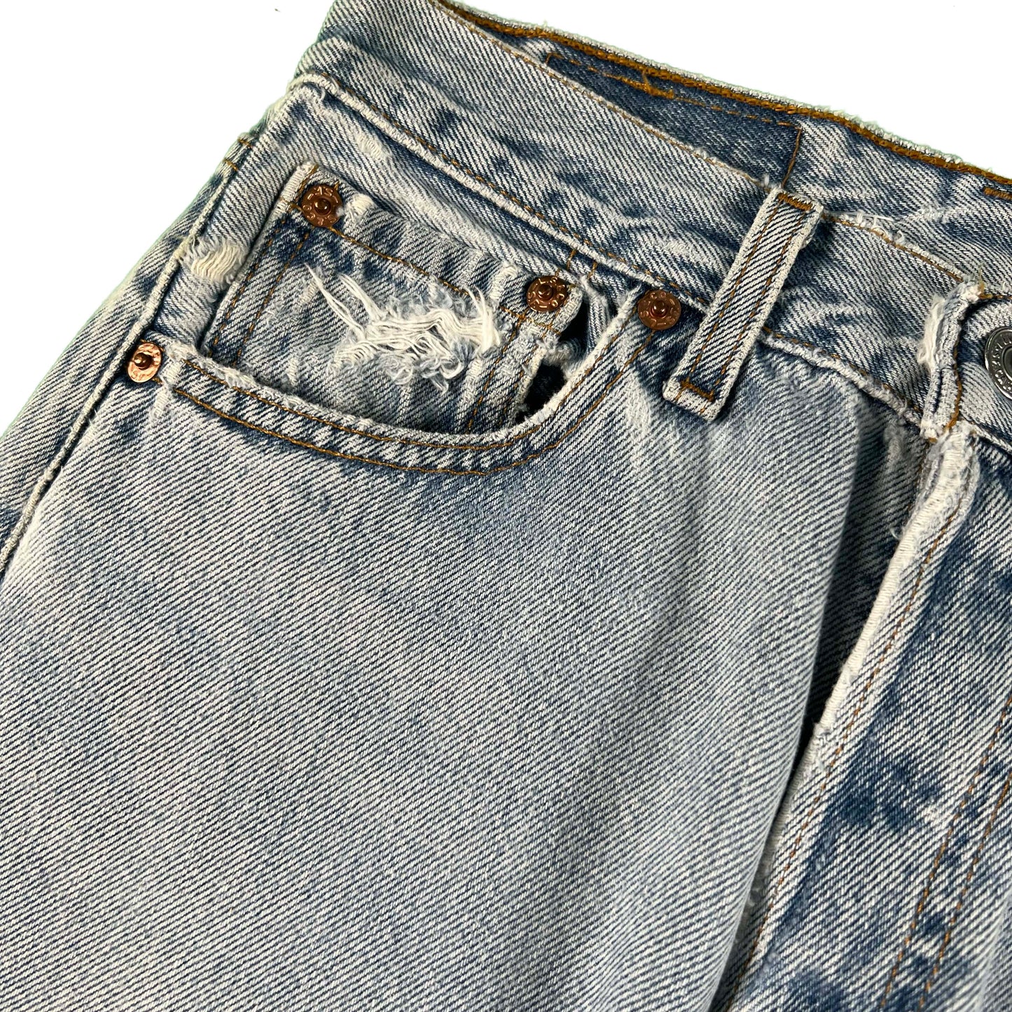 90s Light Wash Levi's 501 Denim- 26x31
