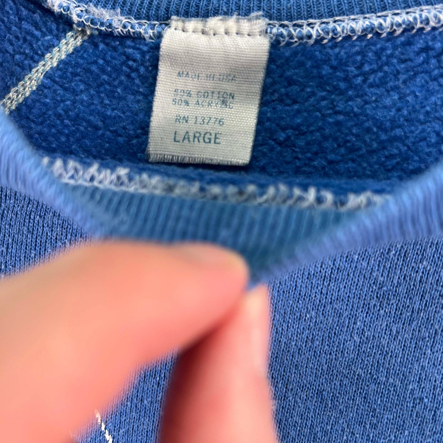 80s Wisconsin 'Walk Softly and Carry a Big Shovel' Sweatshirt- M