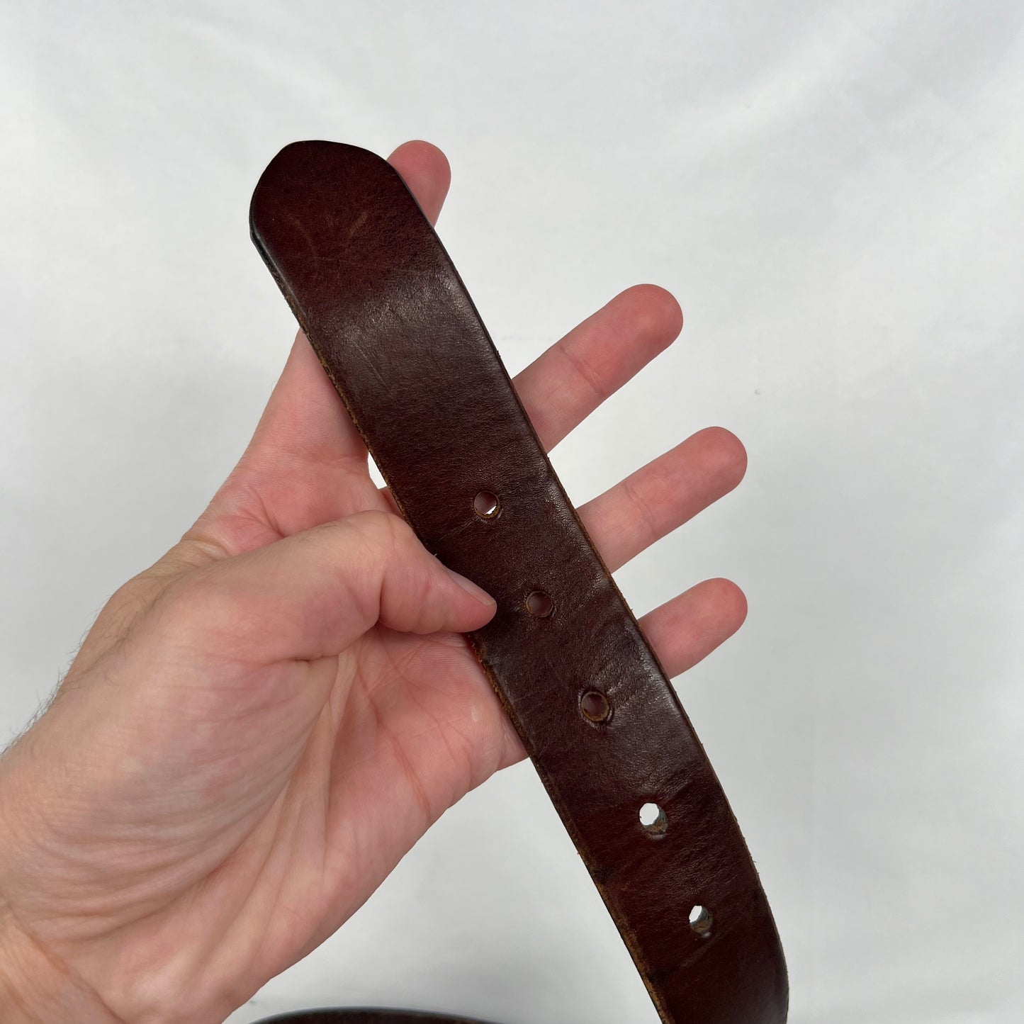 90s Patina Brass Buckle Brown Leather Belt- 30"-34"