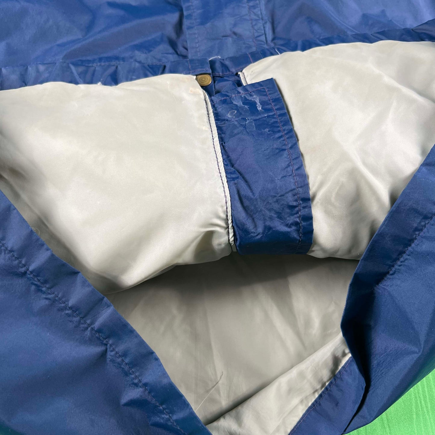 80s/90s R.E.I. Gore-Tex Rain Jacket- L