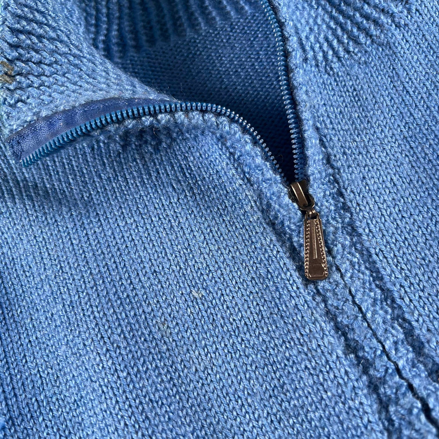 90s/00s Penguin Umbrella z/u Sweater- XS