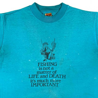 80s 'Fishing is not a Matter of Life and Death' Painters Tee- M