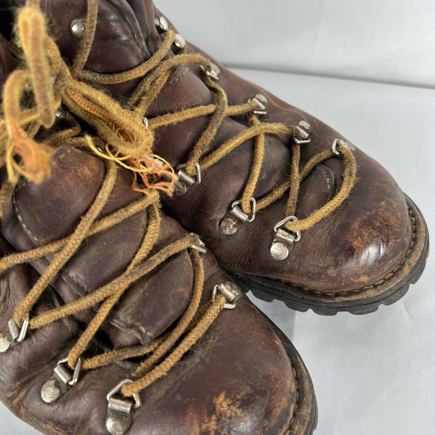 70s Italian Style Vibram Sole Patina Hiking Boots- M's 6.5, W's 8