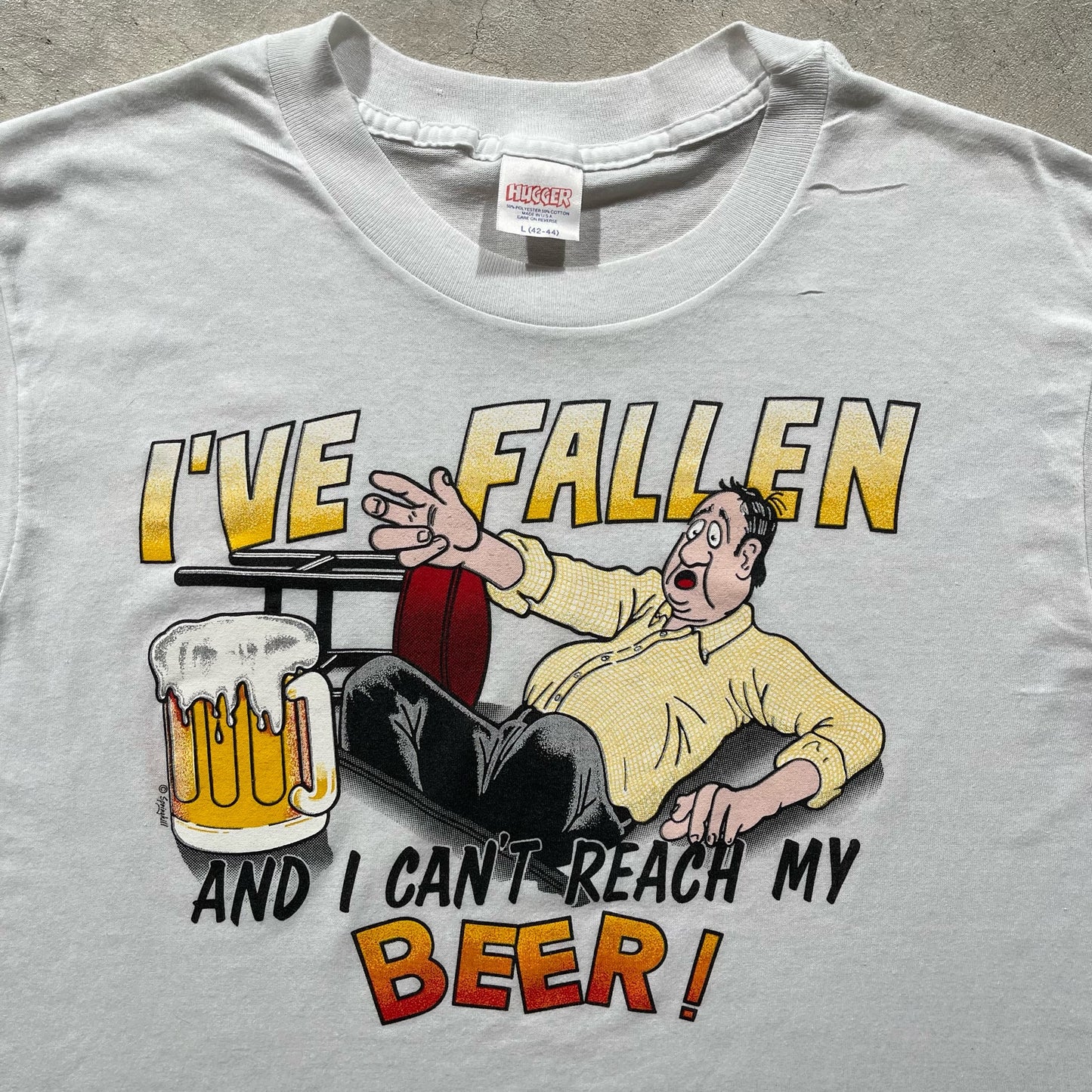 80s 'Can't Reach My Beer' Tee- M