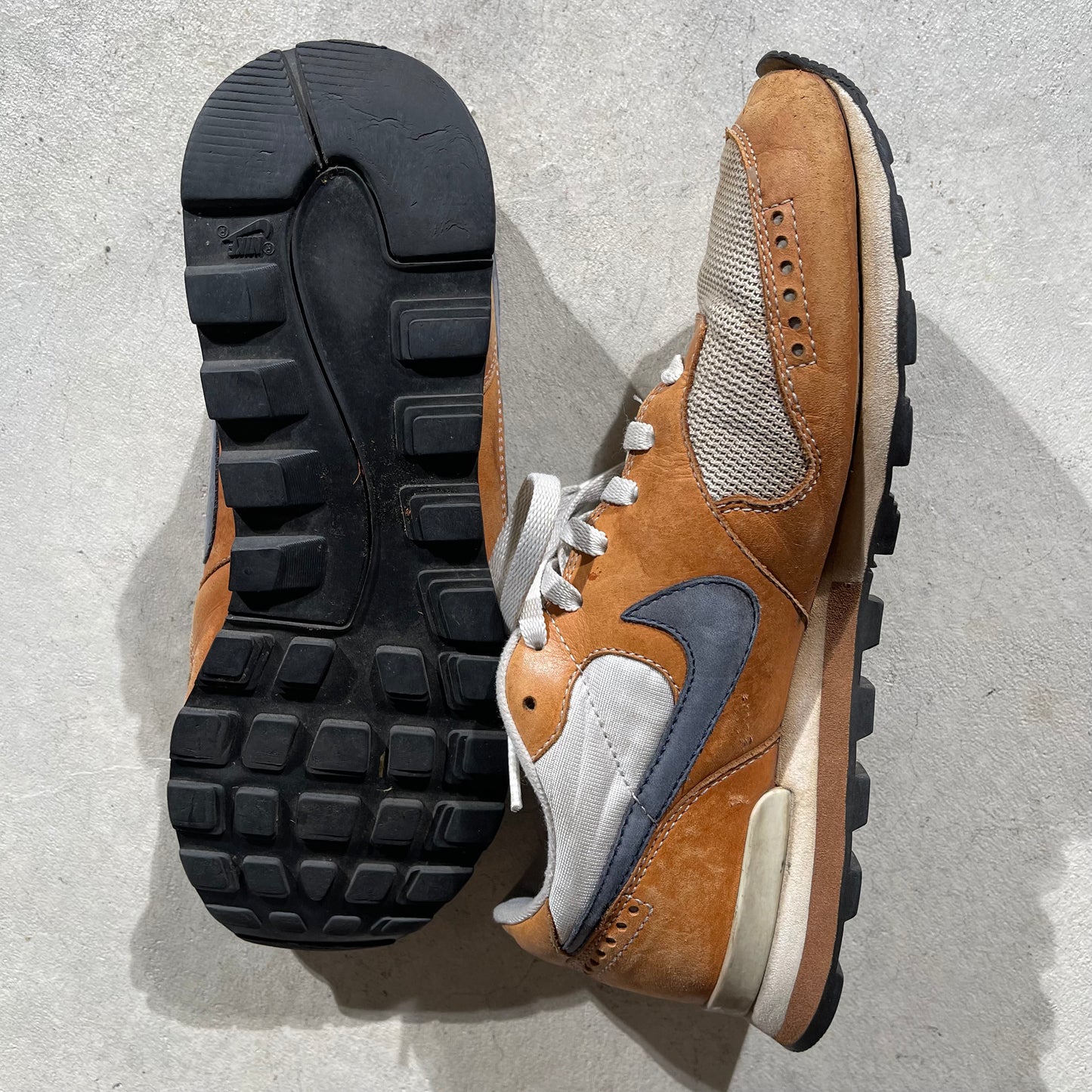 00s Nike Vector 'Desert Clay' Trainers- 9