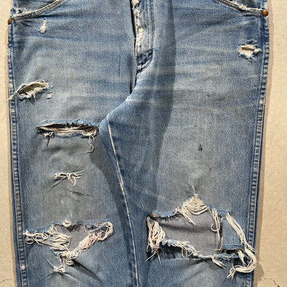 90s Thrashed Wrangler Denim- 32