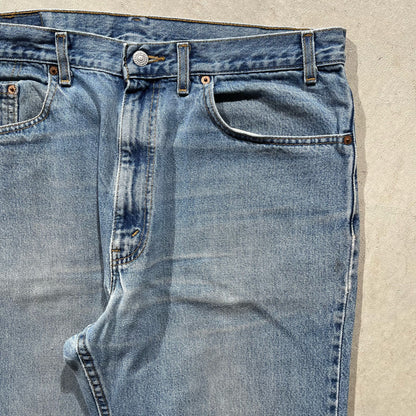 90s Levi's 550s- 36