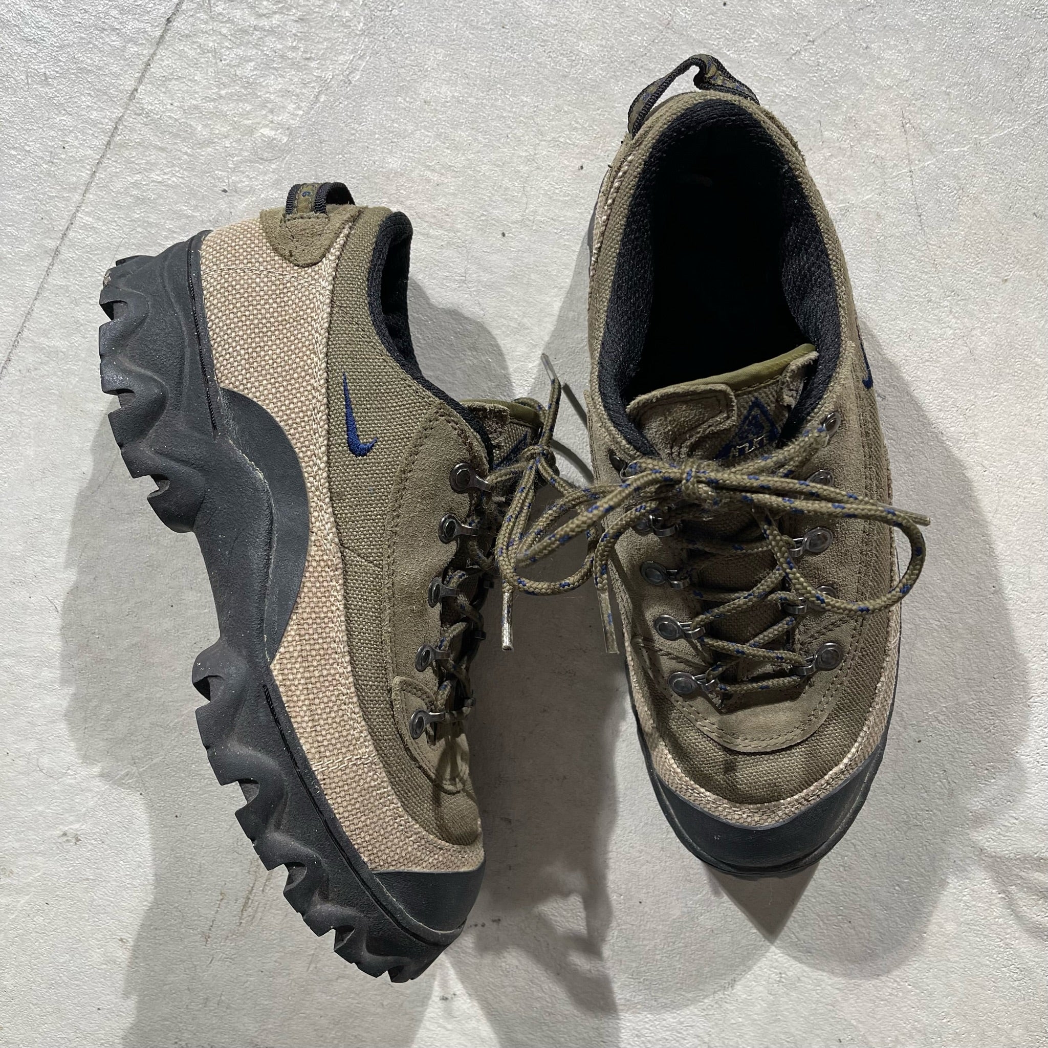 00s Nike ACG Sneaker Boot- 7.5