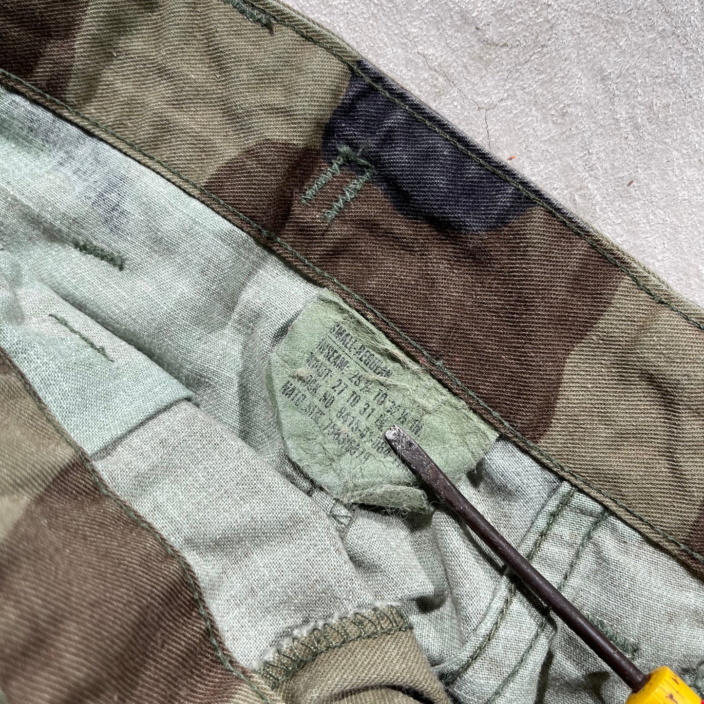 80s Woodland Camo Cargo Pants- 31 – Plum Garments