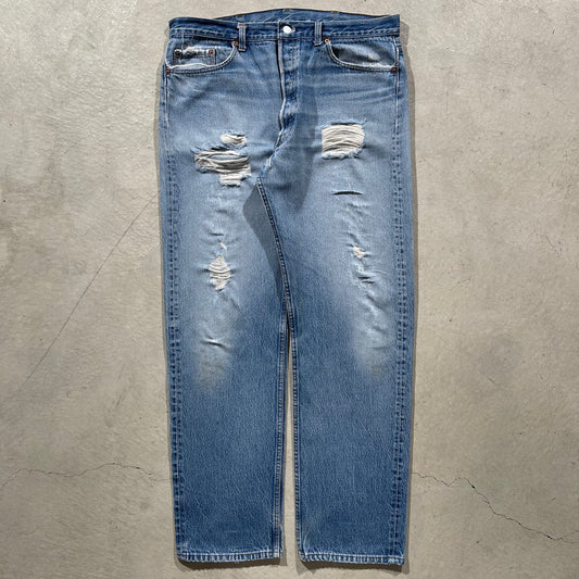 90s Distressed Levi's 501- 36