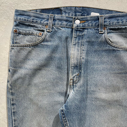 90s Levi's 505s- 32