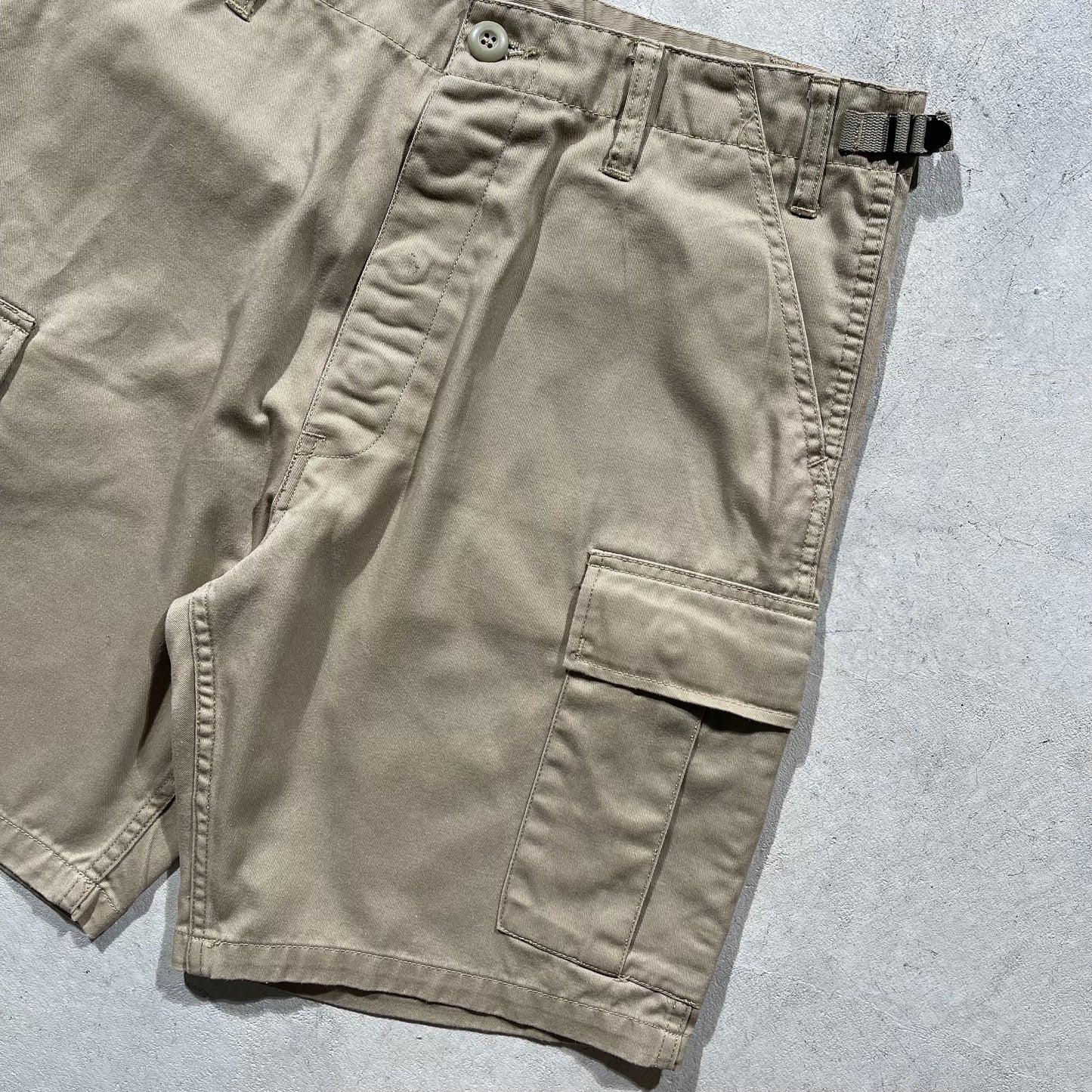 00s Army Khaki Shorts- 31