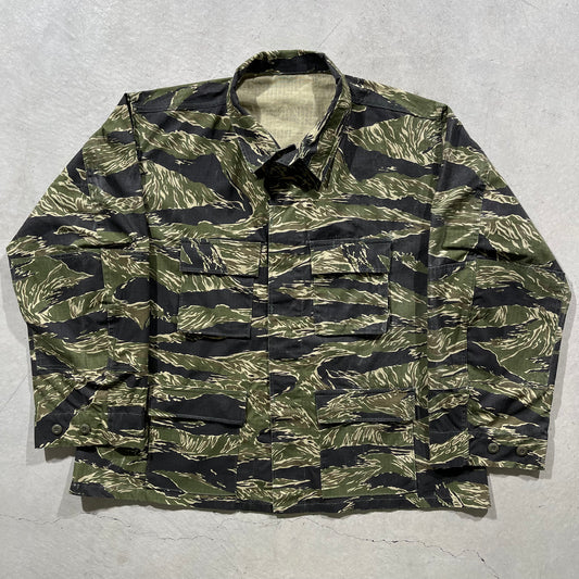 90s Fire Tiger Camo Chore Coat- XXL