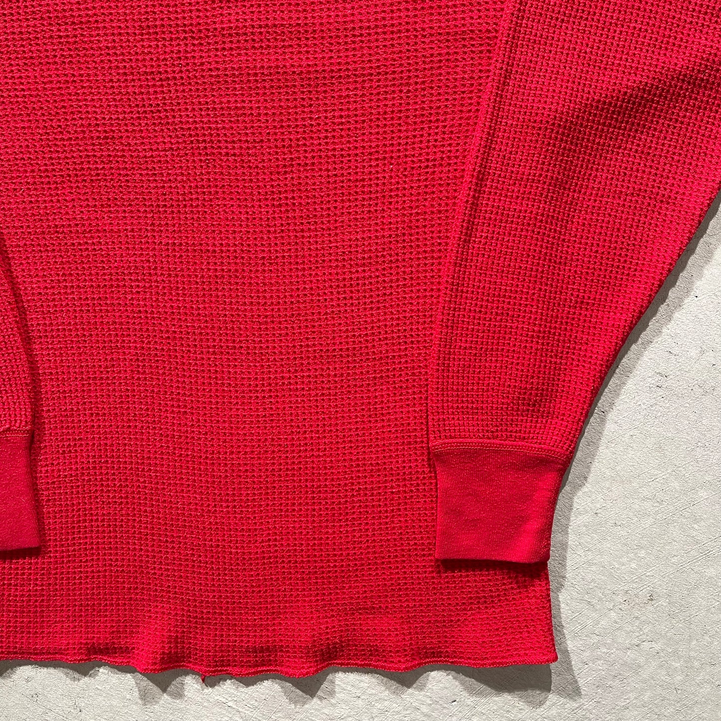 90s Cherry Red Waffle Knit Thermal- M